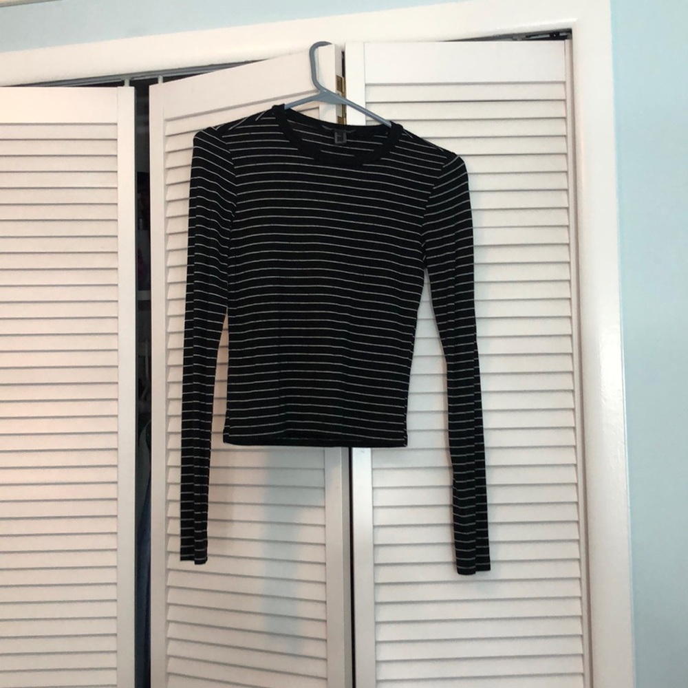 Forever21 Black and White stripe Crop